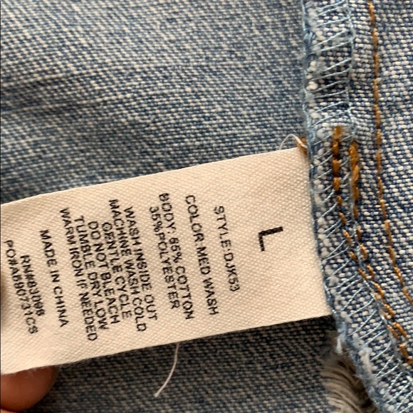 Distressed denim jacket - Picture 7 of 7